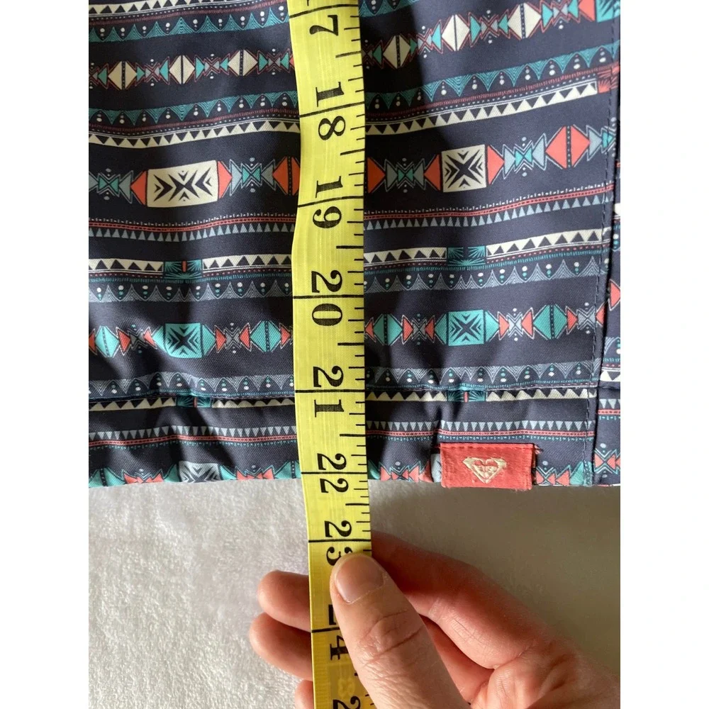 Roxy Kids Ski Snowboard Jacket Girls Size 10/M/M Geometric Print DryFlight 10K‎